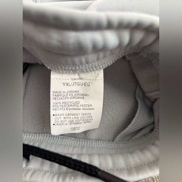 Under Armour Gray Jogger Pants - Picture 4 of 4